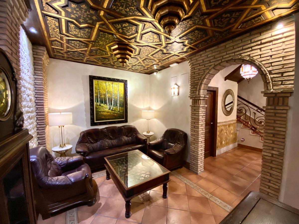 Hostal Rodri (Adults Only) Granada Exterior photo